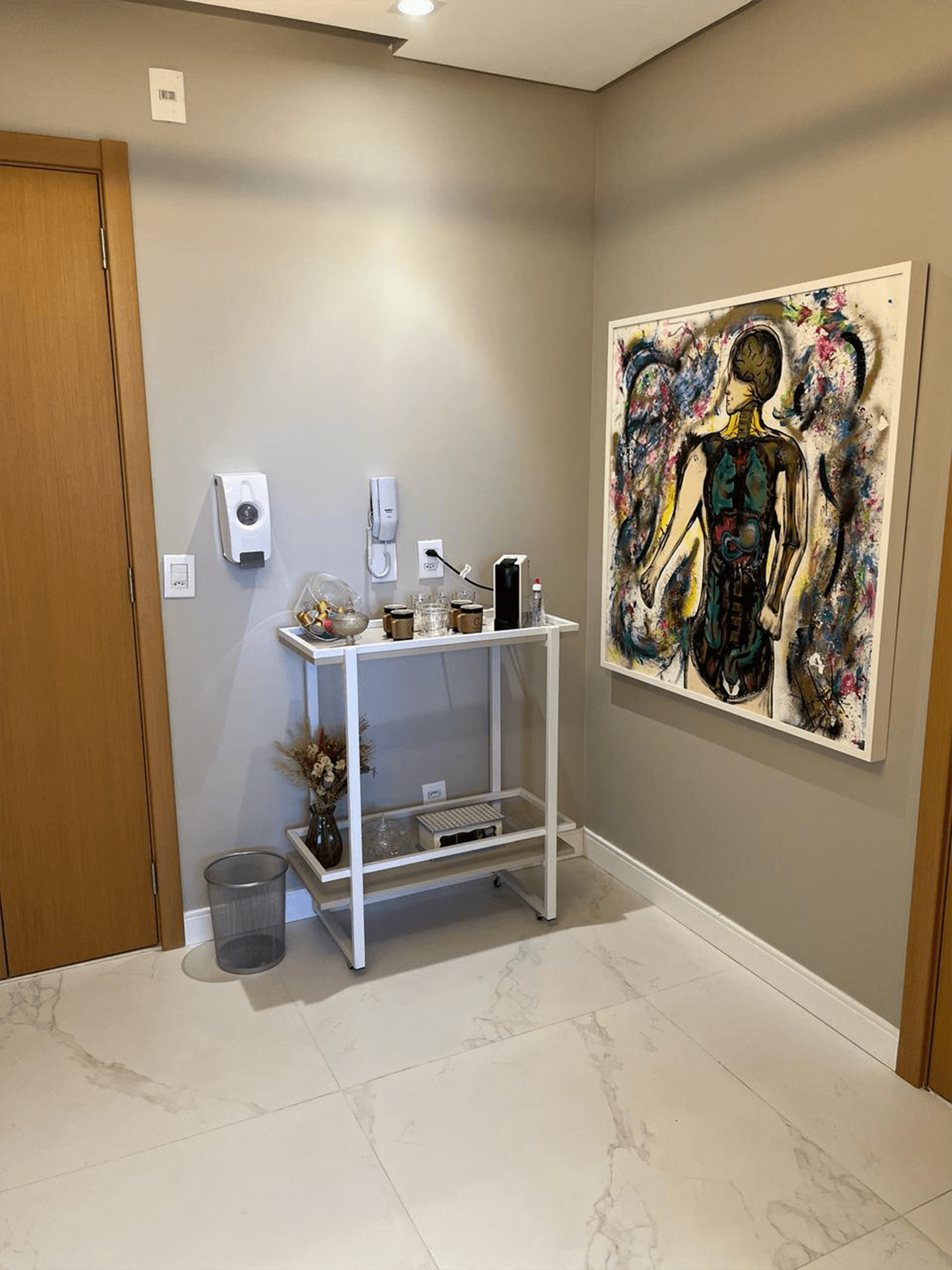 Recepção da clínica no Medplex Sul, em Porto Alegre
